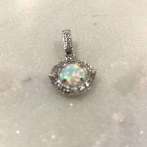 Opal pendant